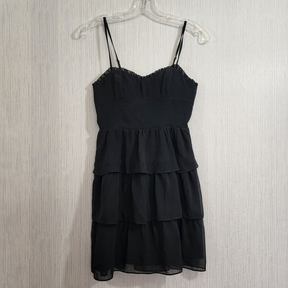 American Eagle Outfitters Dresses & Skirts - American Eagle‎ NWT layered tiered smocked back sundress